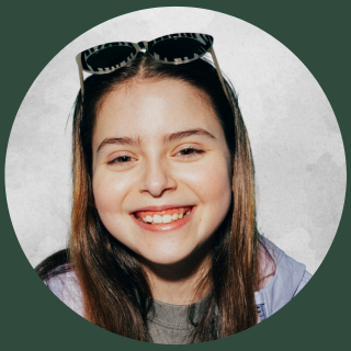 « J'ai fait pour l’instant 2 jours de stage de Maths appro. et c’est top ! On travaille les points demandés, le professeur prend le temps de répondre à nos questions même les plus bêtes. C’est exactement ce que j’attendais du stage, pouvoir travailler des exercices (qui ressemblent à ceux que je travaille en cours) mais en ayant des explications personnalisées avec des tips qui me serviront toujours. Le stage correspond parfaitement à ce que j’attendais ! »